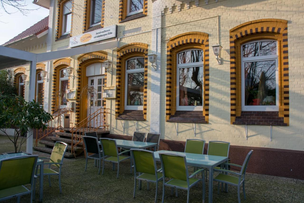 Отель Restaurant Trocadero Ганновер Экстерьер фото